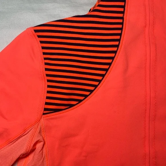 Lululemon Forme Jacket Size 6 Light flare/Inkwell/Stripes - Picture 12 of 15